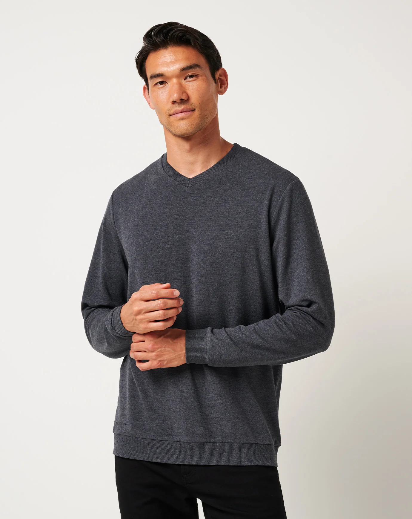 Amenities V-Neck Crew - Image 9