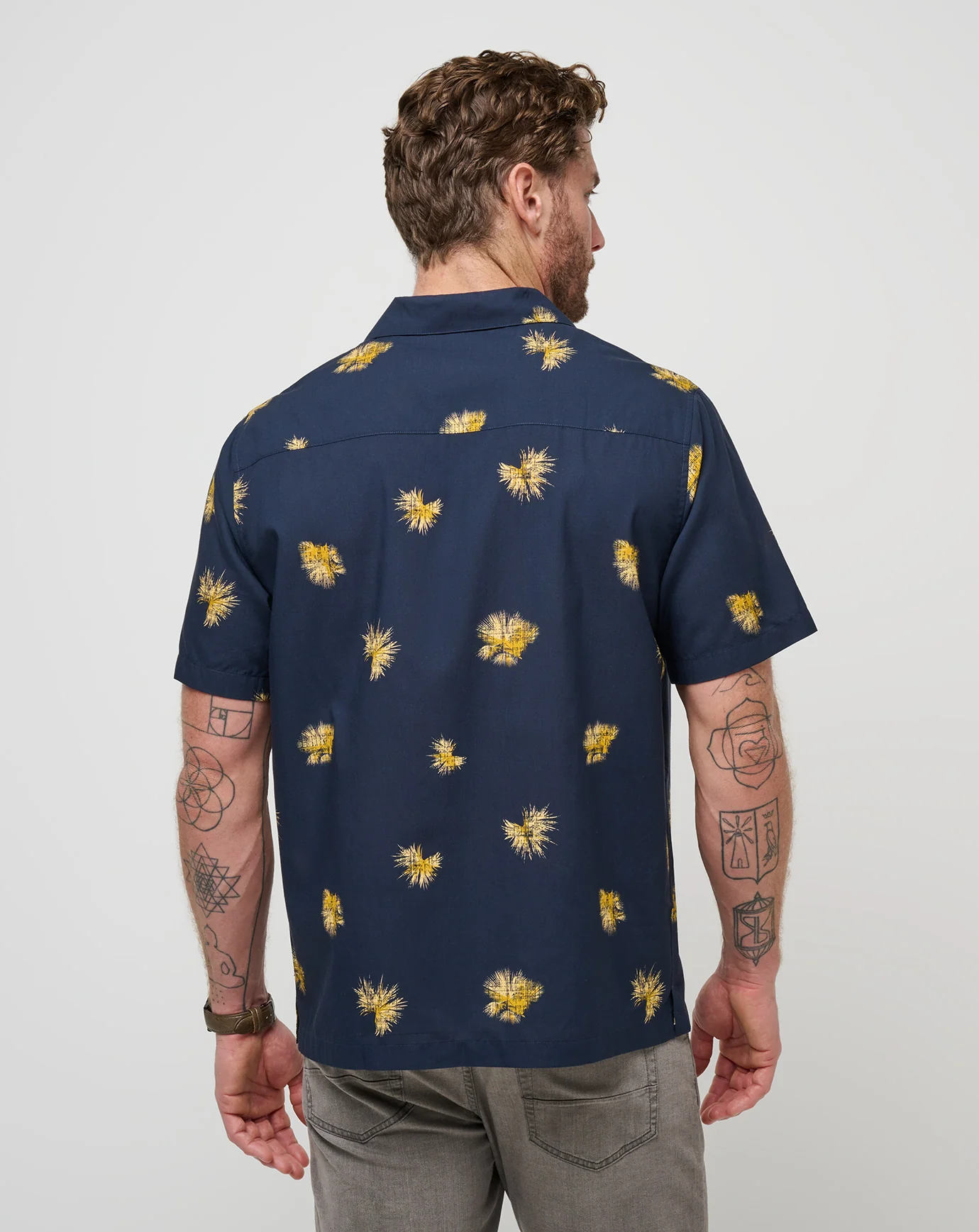 Casino Holiday Button-Up - Image 17