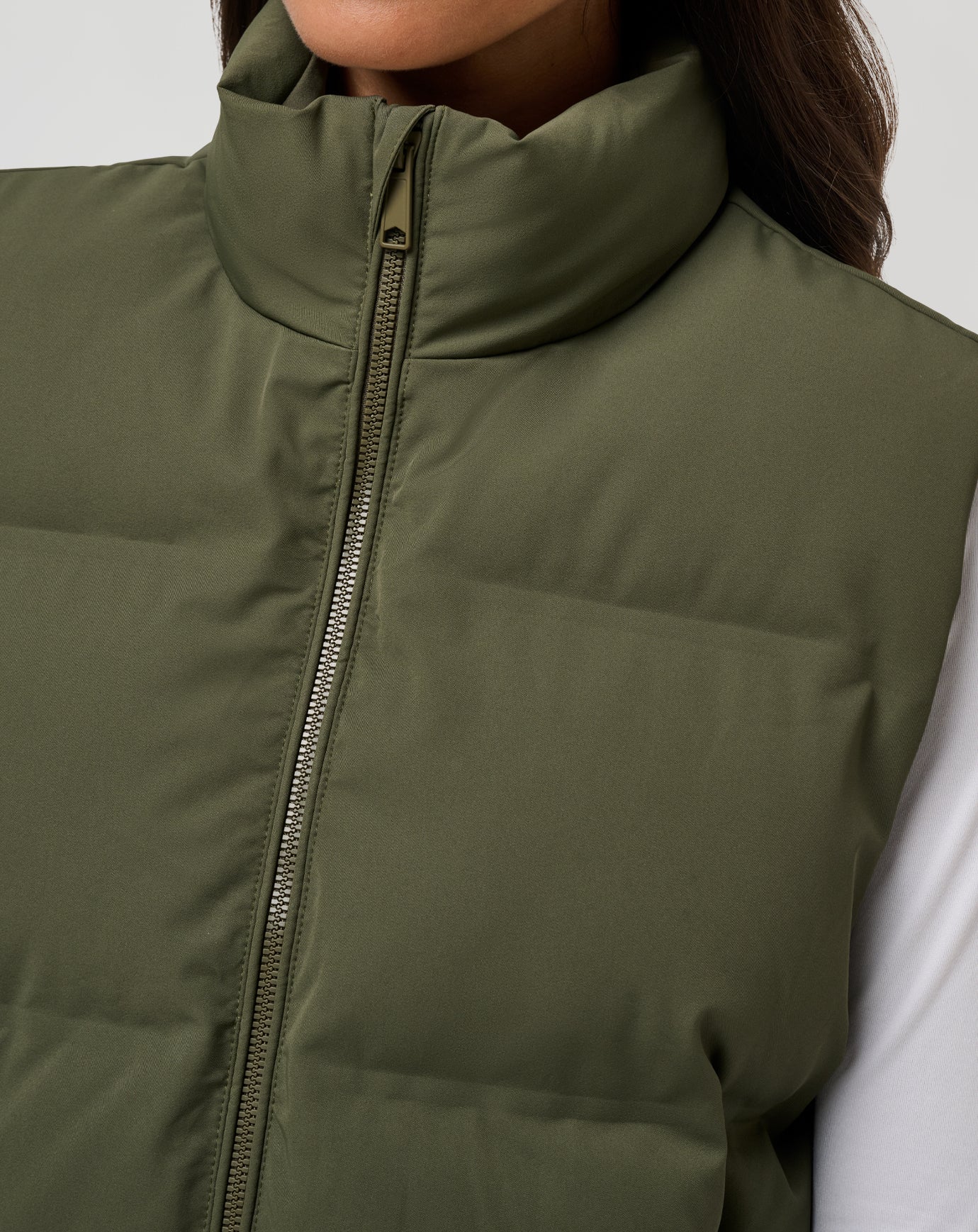 Moontide Bonded Puffer Vest - Image 11