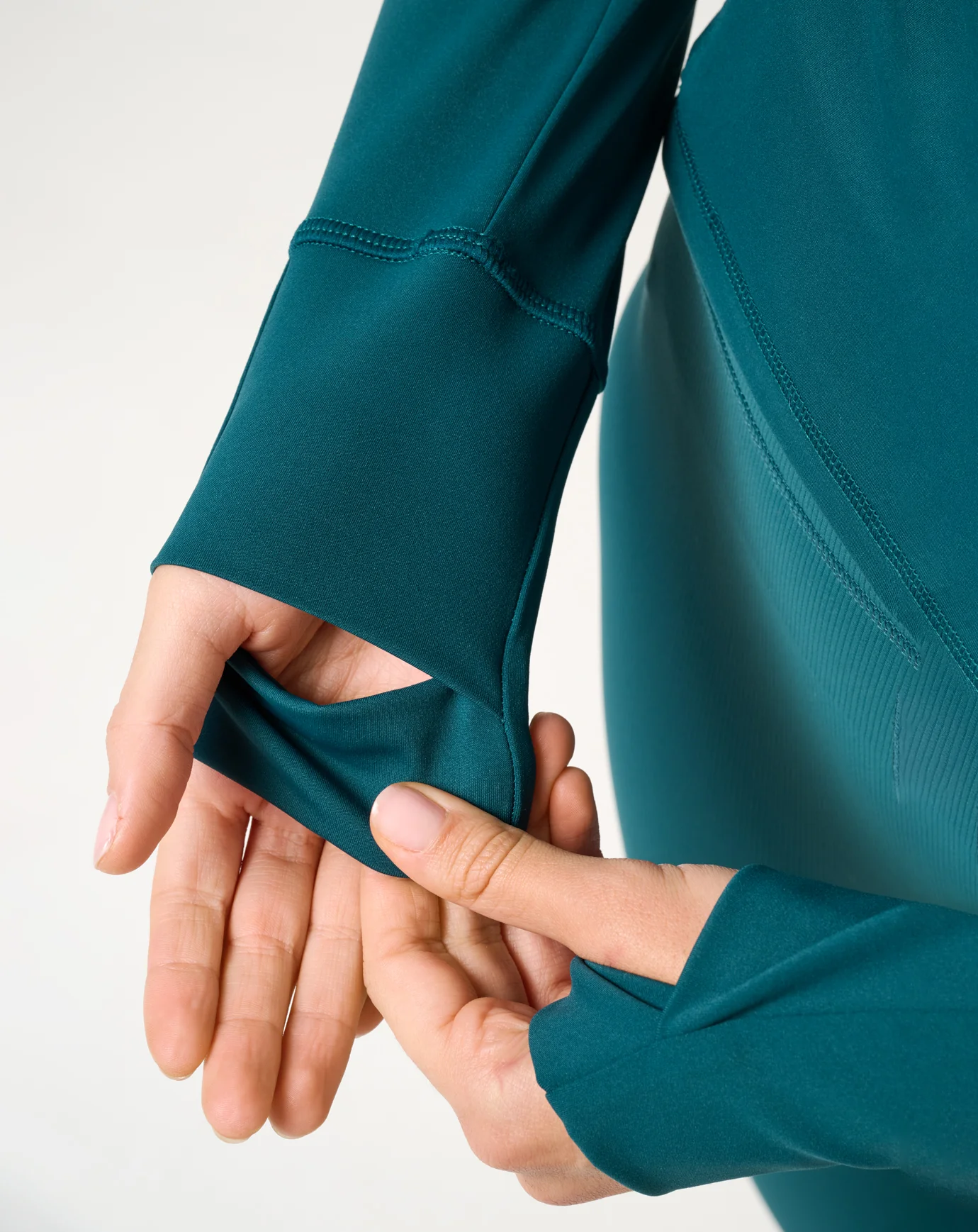 Moveknit Full Zip 3.0 - Image 5