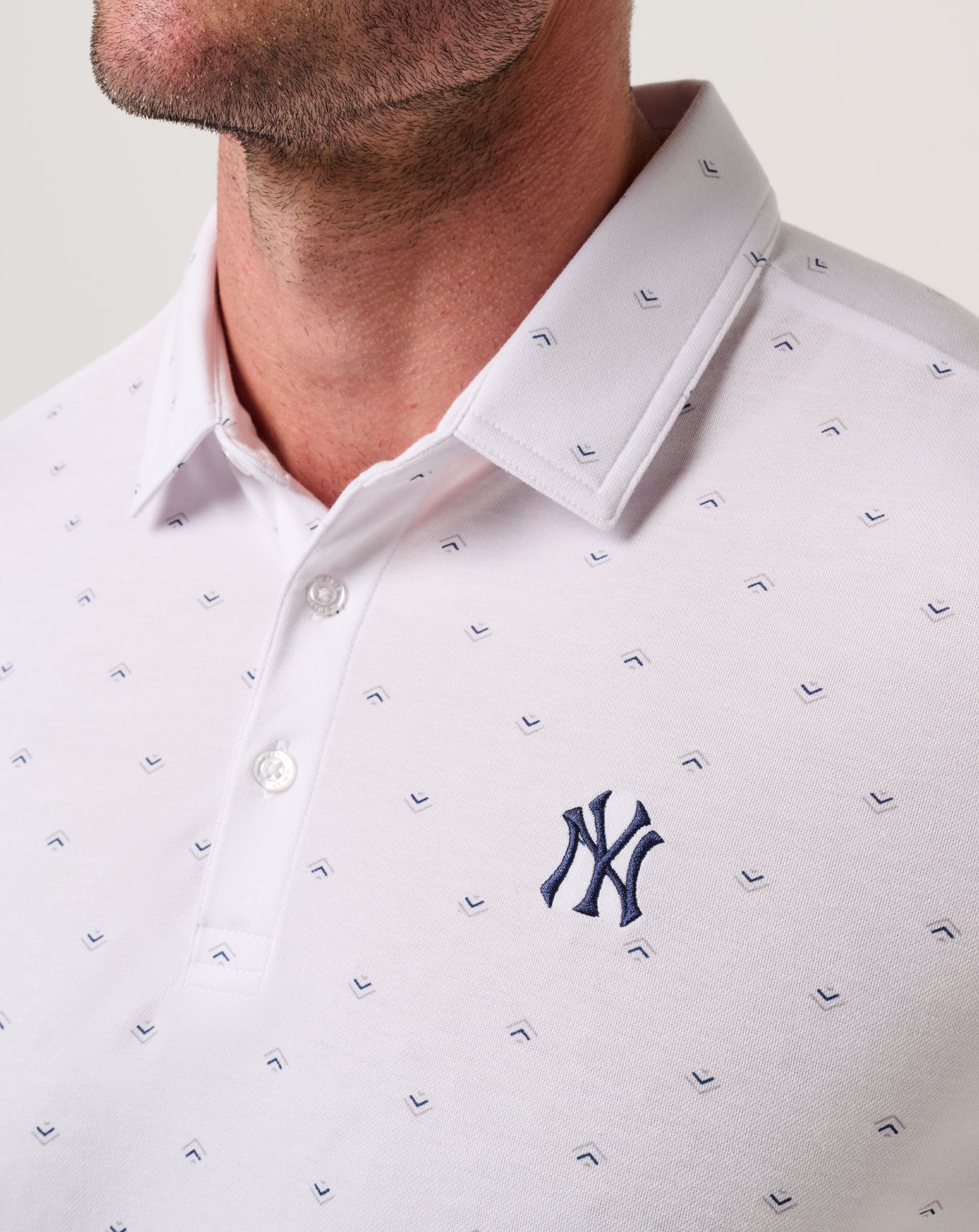 New York Yankees Crowd Roar Polo - Image 4