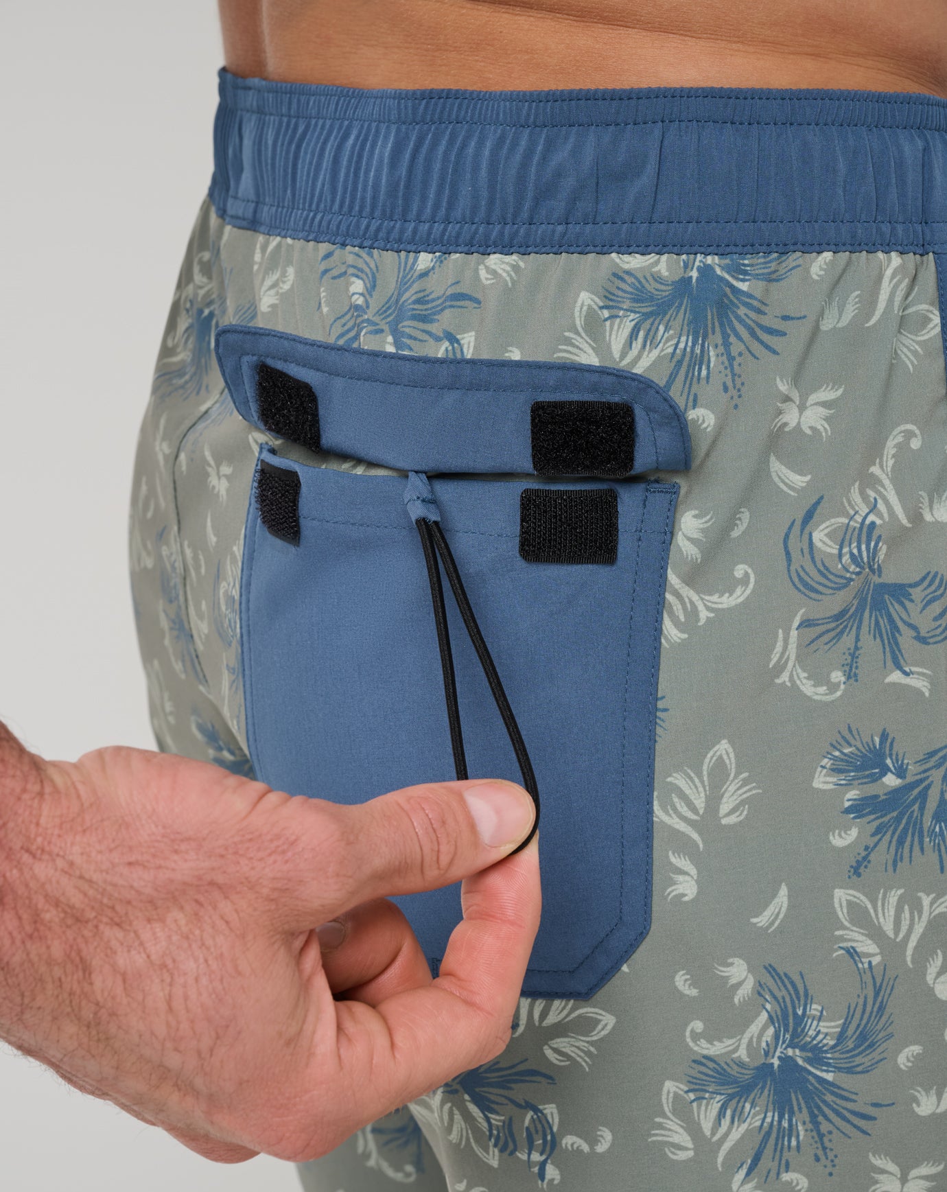 Ocean Opulence Boardshort 18In - Image 6