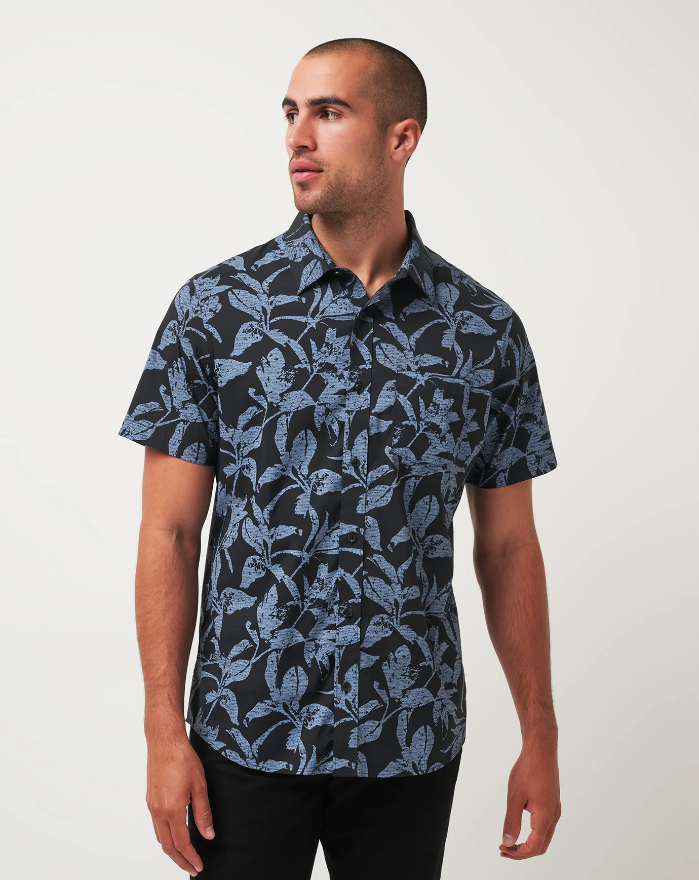 Photo Finish Button-Up