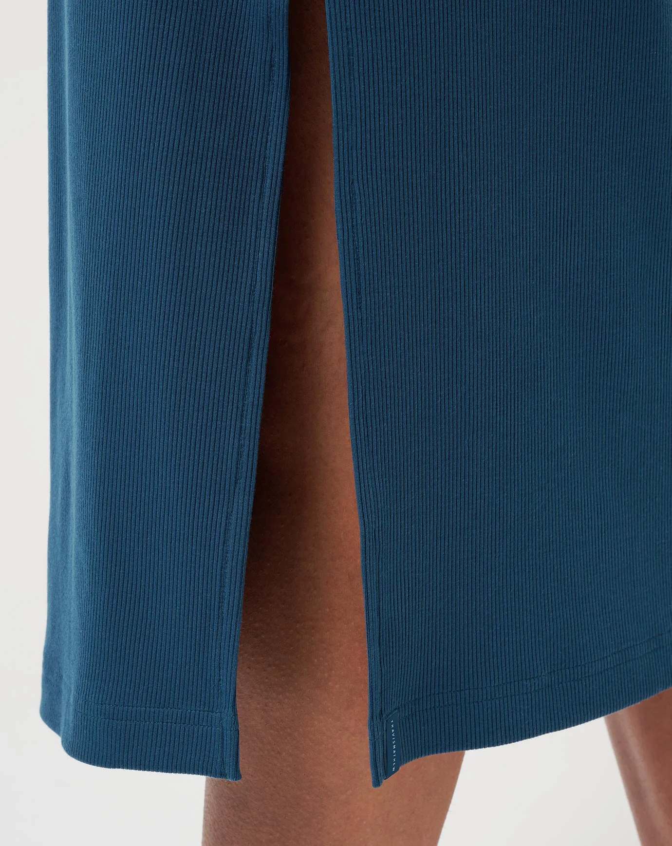 Pinot Cloud Midi Dress - Image 4
