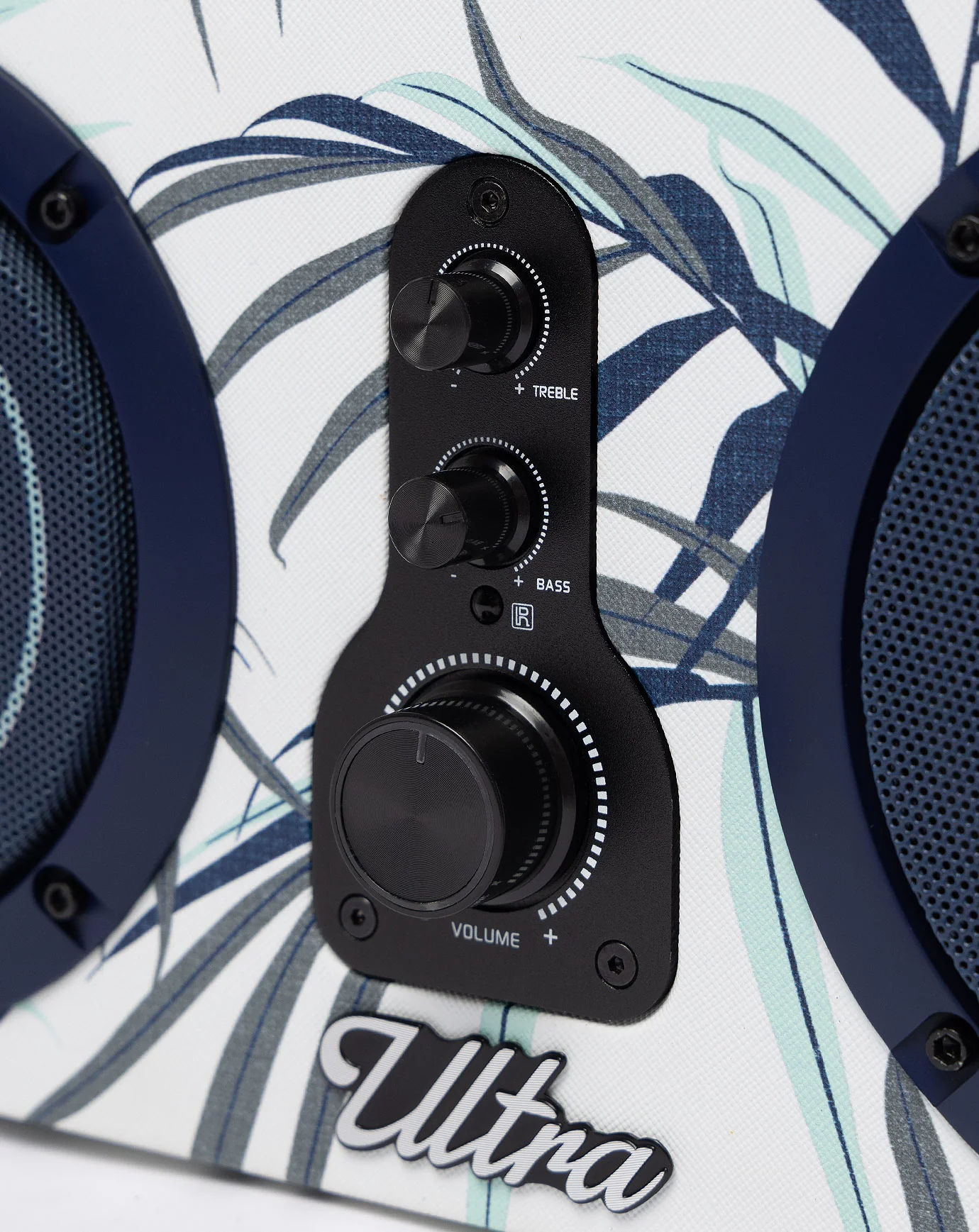 Private Lounge Bluetooth Boombox - Image 6