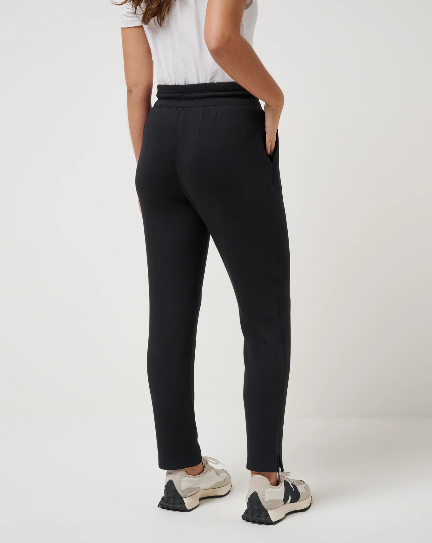 Skyloft Soft Ankle Pant - Image 2