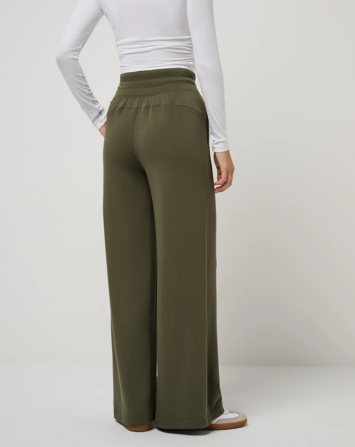 Skyloft Soft Wide Leg Pant - Image 9