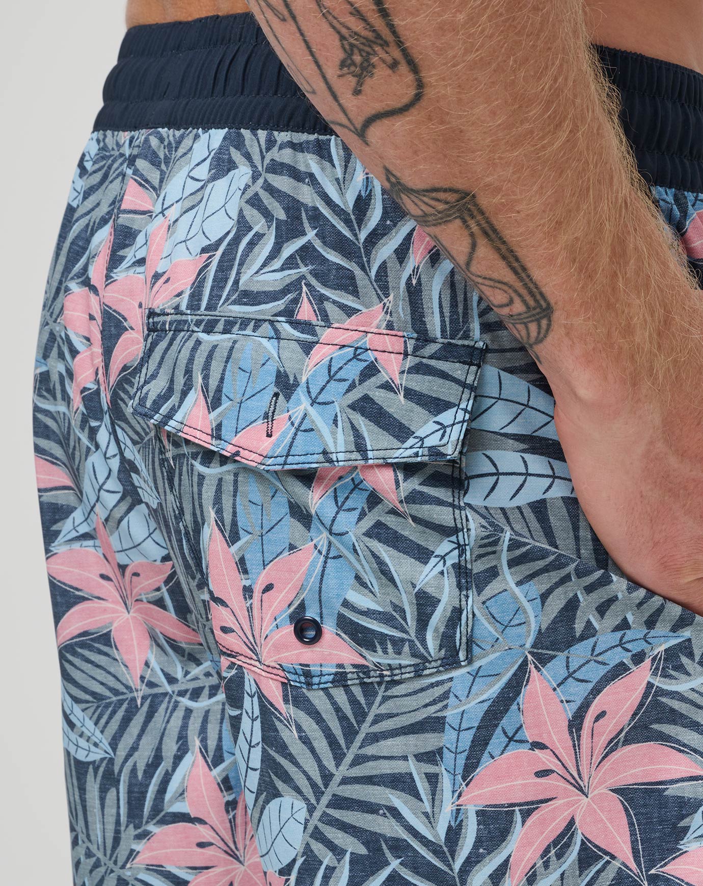 Summer Glow Boardshort - Image 5