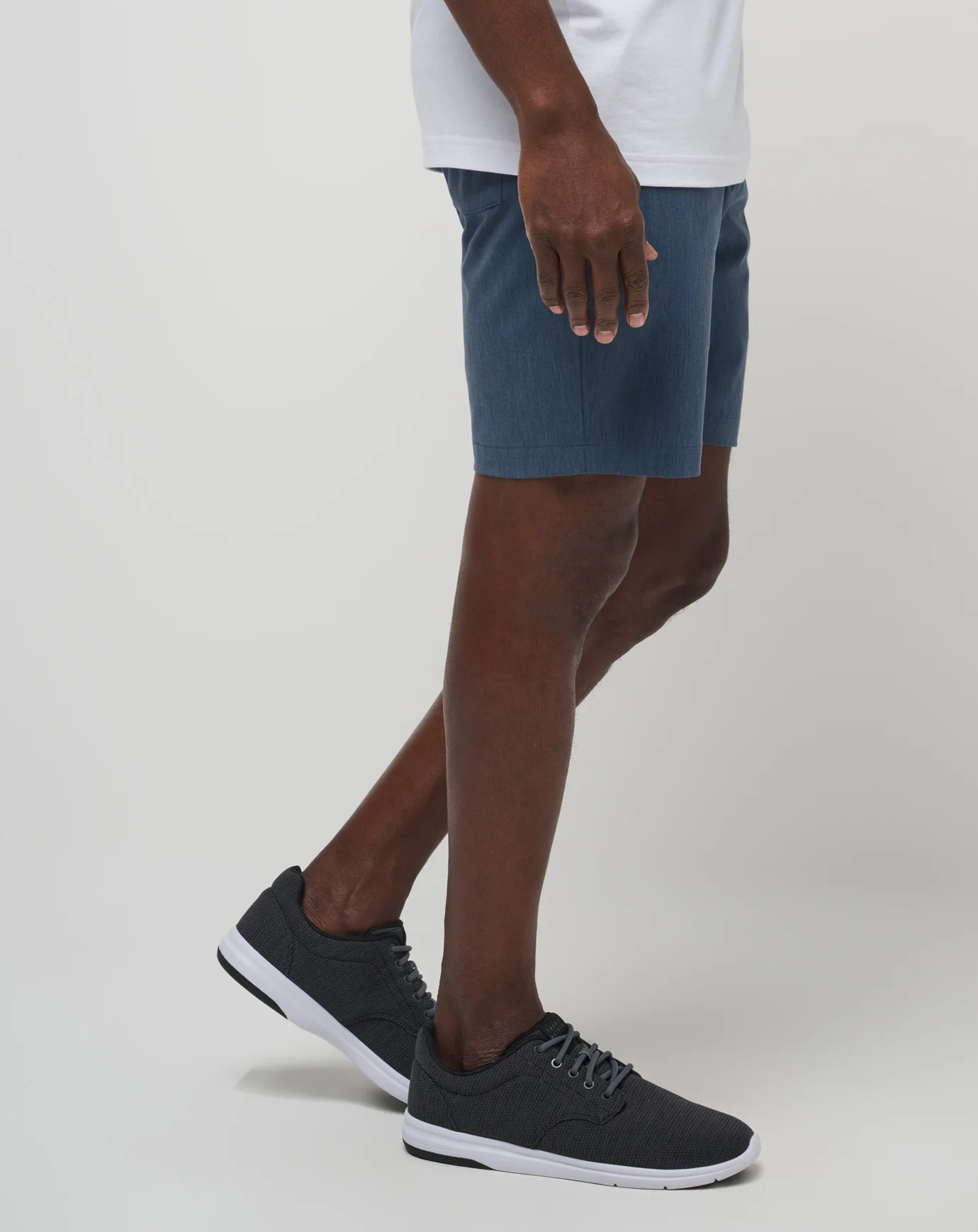 Tech Chino Pocket Short 8In - Image 2